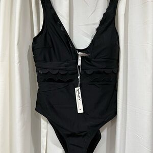 Cupshe Black Scalloped Swimsuit